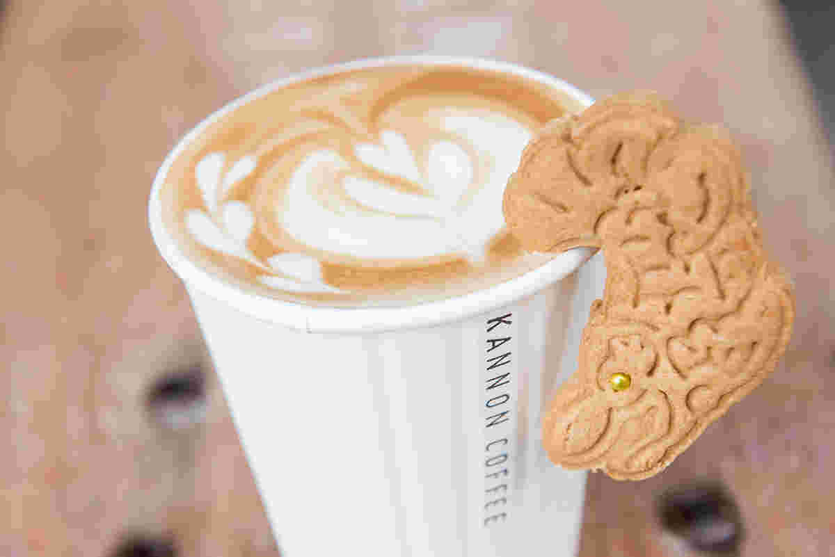 KANNON COFFEEのカフェラテ