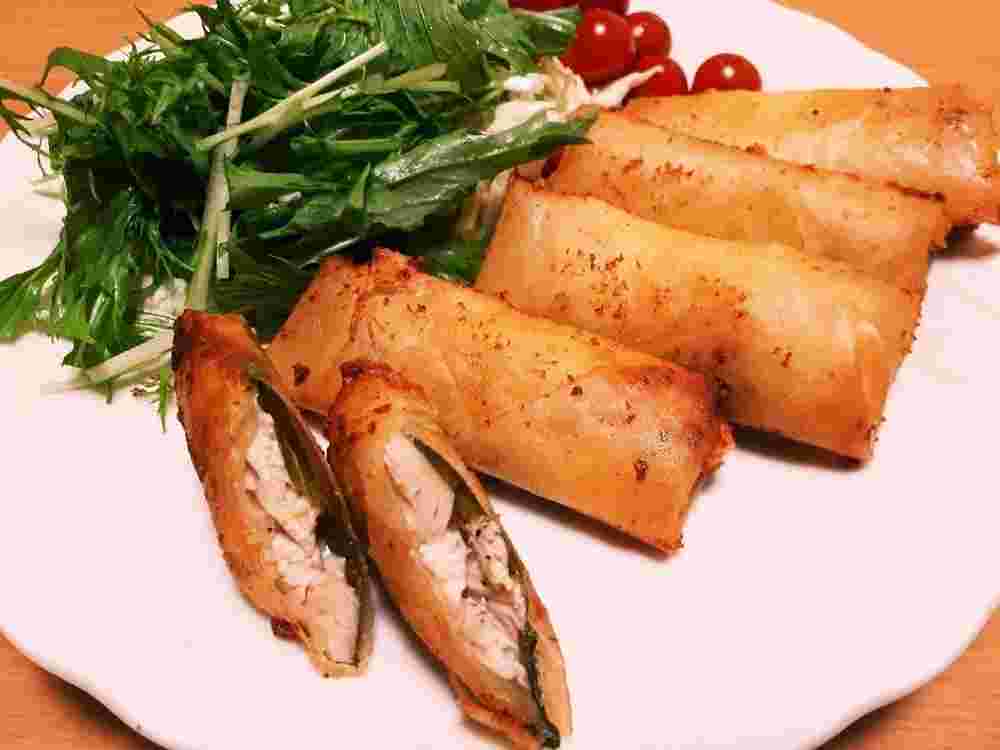 サラダチキンとチーズの春巻き