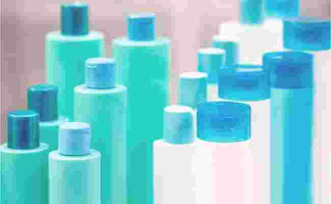 プラスチックのボトル