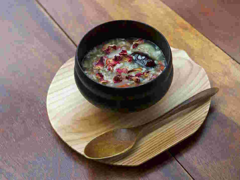 氷砂糖も使った薬膳粥