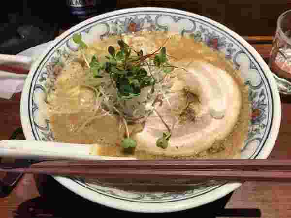 ラーメン由のラーメン