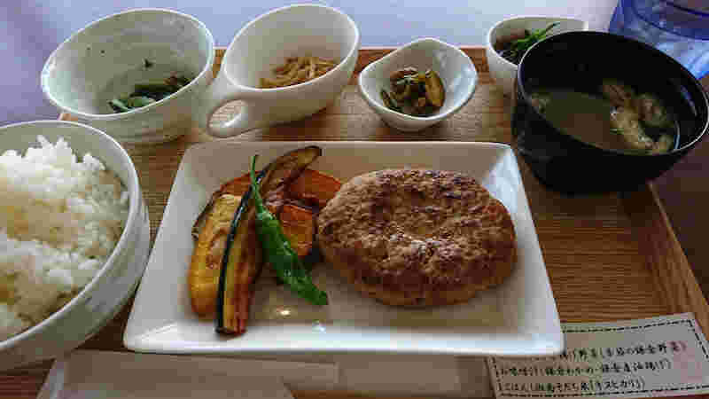 鎌倉お昼ごはんの定食