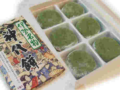 勢乃國屋の箱に入った神代餅