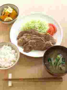 生姜焼き定食のイメージ