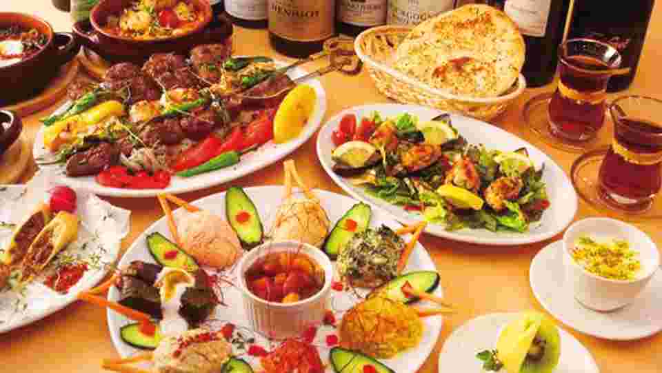 トルコ料理店のコースメニューの紹介