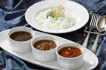大人気の飛騨牛・ベジタブル・荏胡麻の飛騨3色カレー