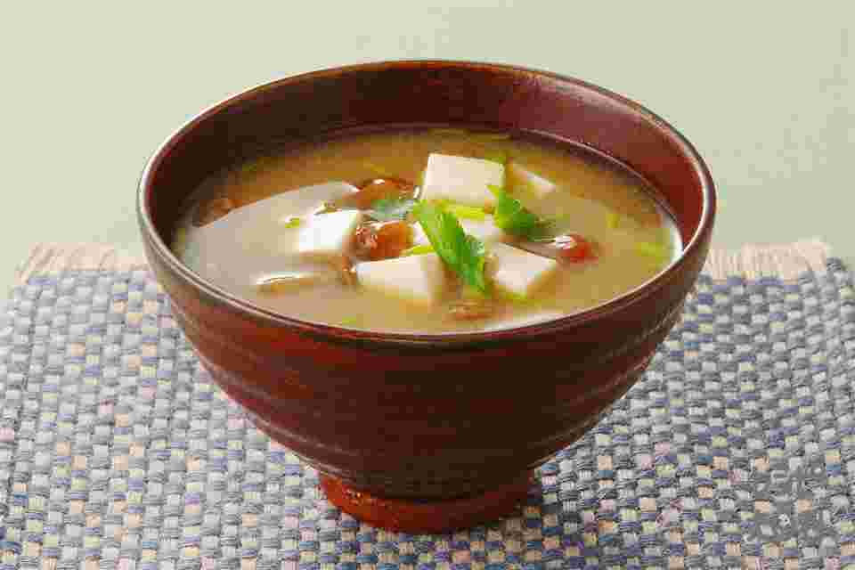 なめこと豆腐のみそ汁