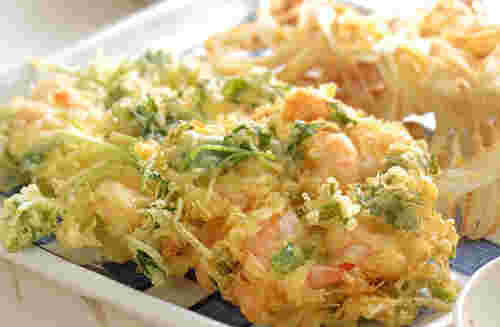 野菜がたくさん入ったかき揚げ