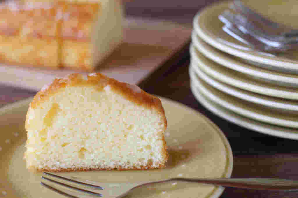 パウンドケーキ1切れの画像