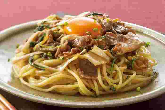 牛肉と野菜のすき焼き風和風パスタ