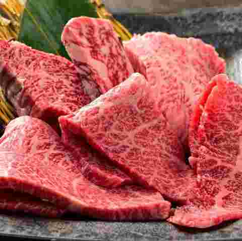 多くの肉