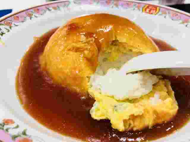 レンゲで崩した天津飯