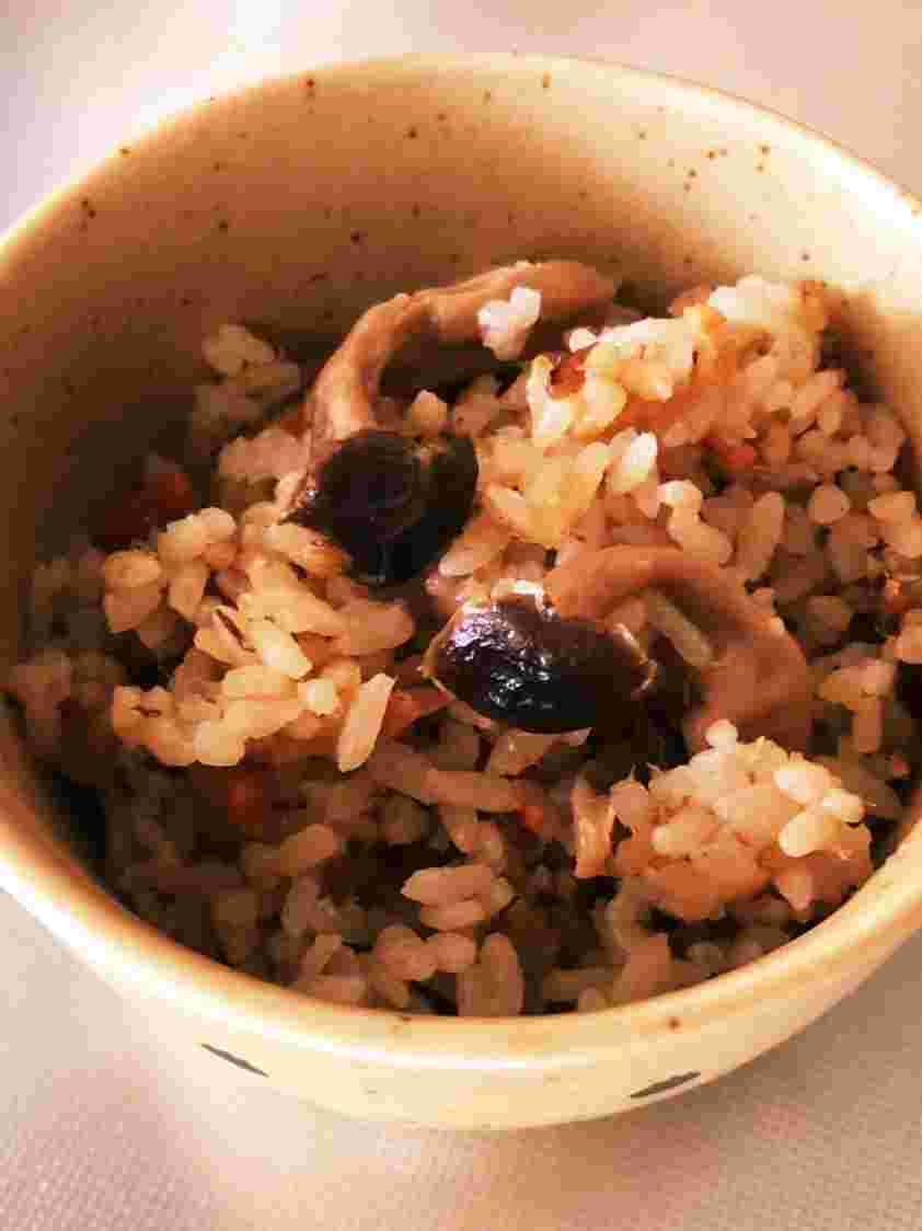 サバの水煮缶ときのこで炊き込みご飯