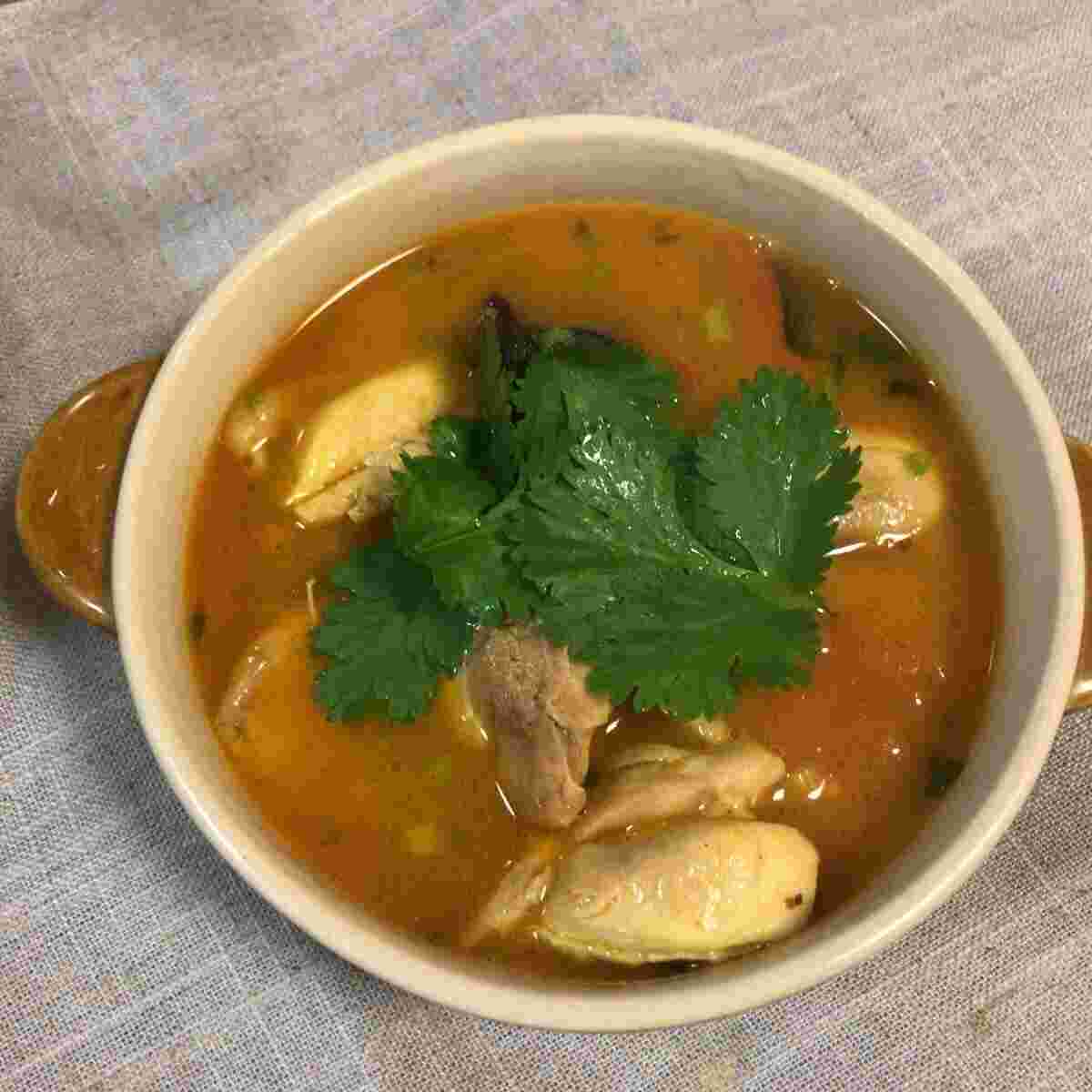 カレーリーフを使用したスープ、ラッサム