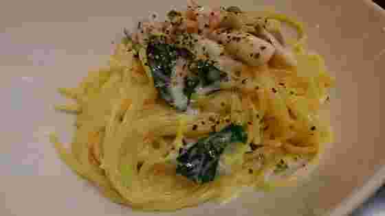 4種類のチーズクリームパスタ パストラミときのこ仕立て