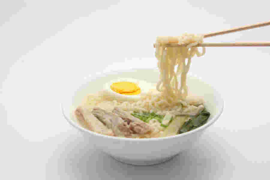 豚骨スープの博多ラーメン