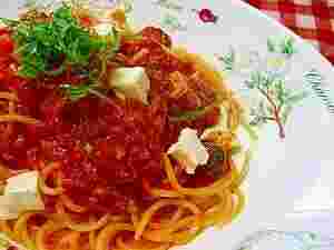 サバ缶のトマトソースパスタ