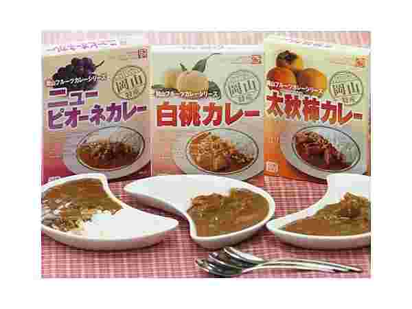 フルーツの使用されたレトルトカレー