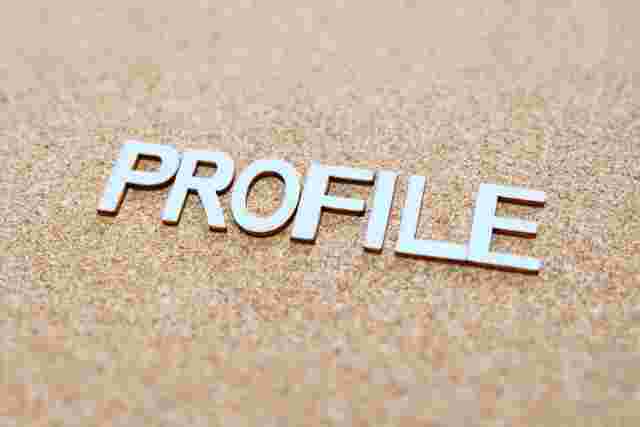 プロフィールの単語が並ぶ
