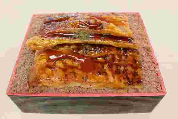 メイプリーズのうな重ケーキ