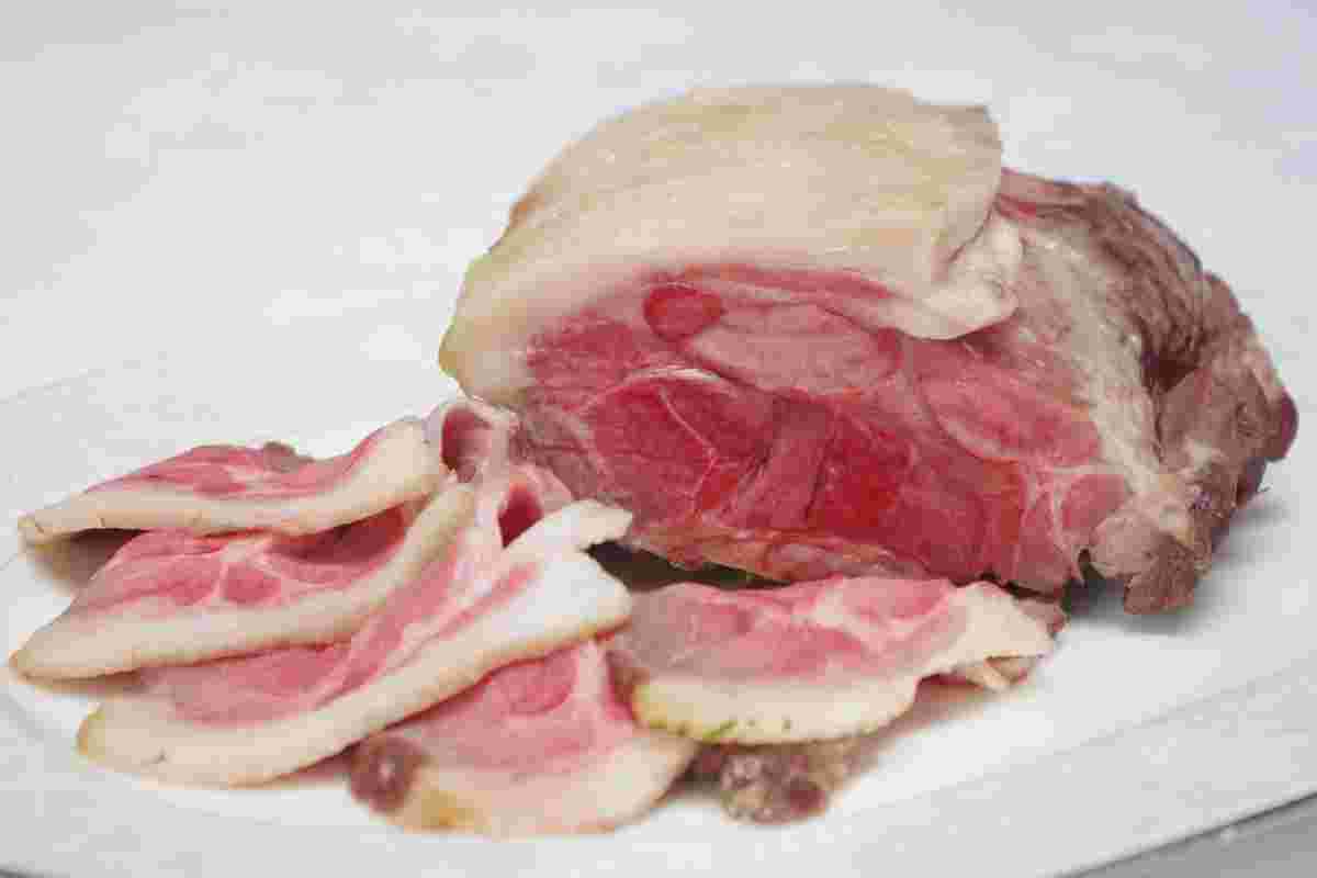 イノシシ肉　ブロックとスライス