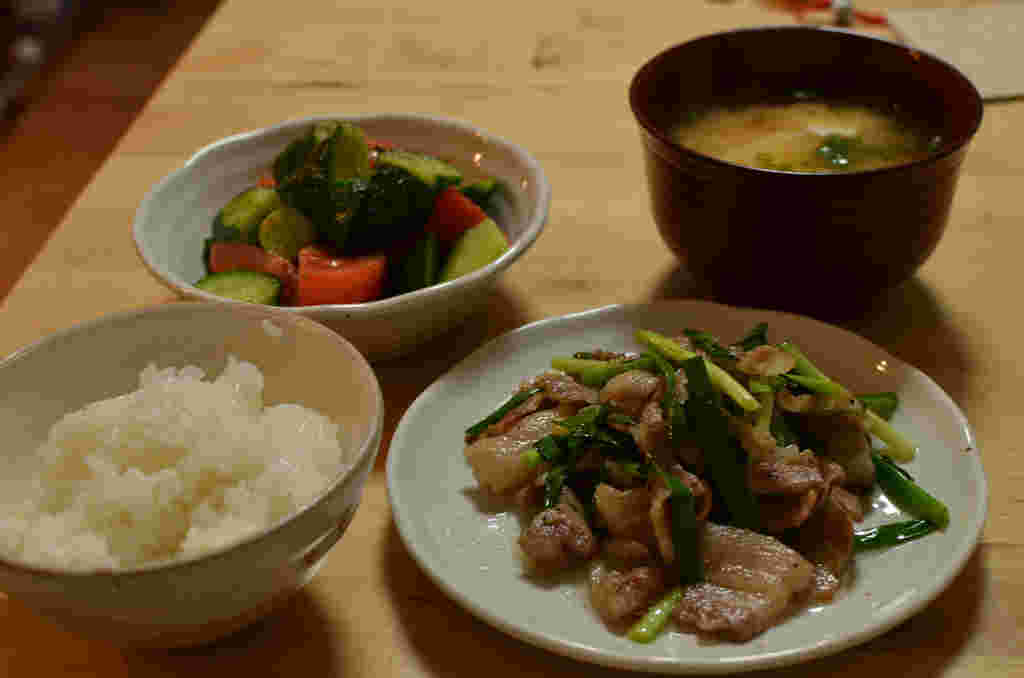 低カロリーな夕食の献立の様子