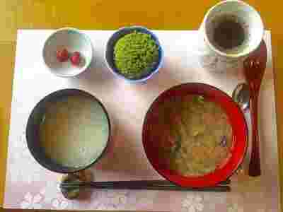 回復食の味噌汁やおかゆ