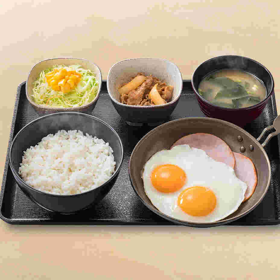Wハムエッグ牛小鉢定食