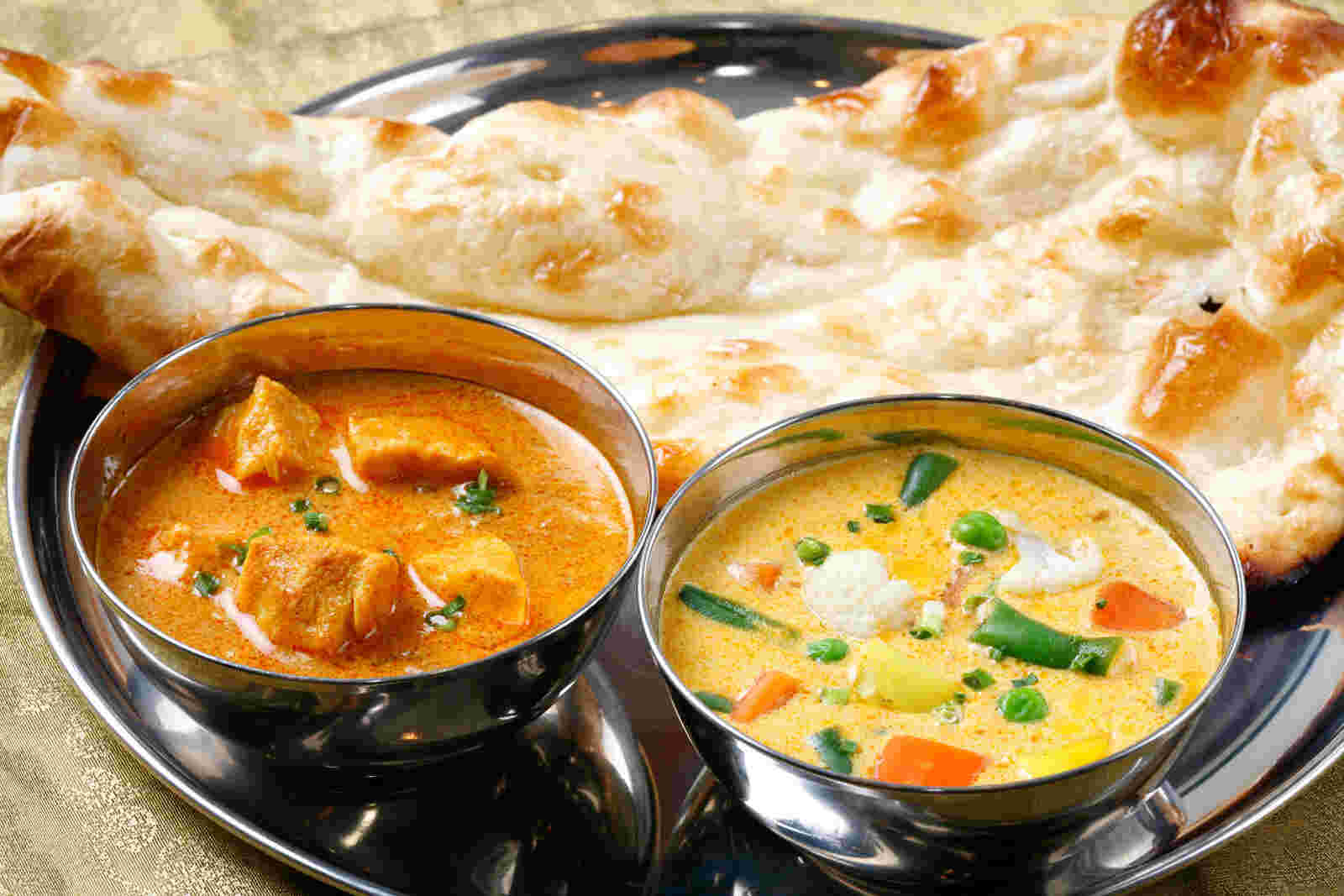 インドカレーでは定番のバターチキンカレー