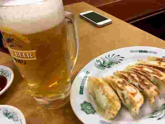 日高屋の餃子をビール