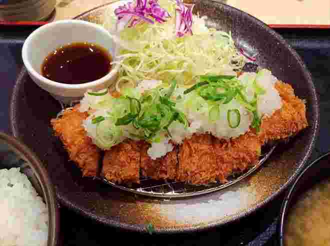 松乃家の「おろしかつ定食」