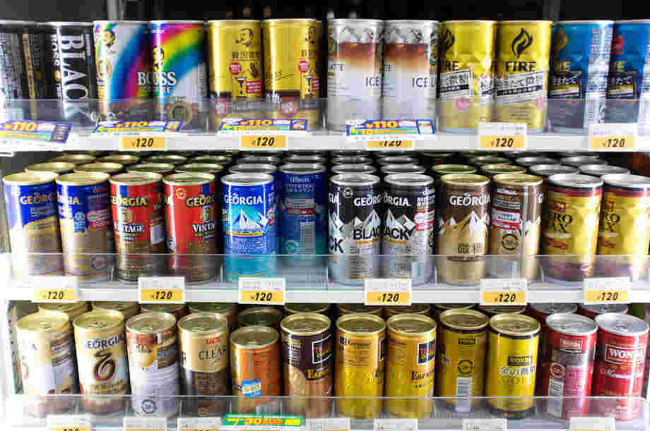 コンビニの缶コーヒー売り場