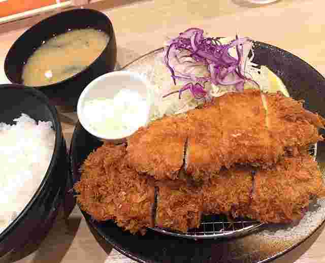松乃家のロースかつ＆ささみかつ定食