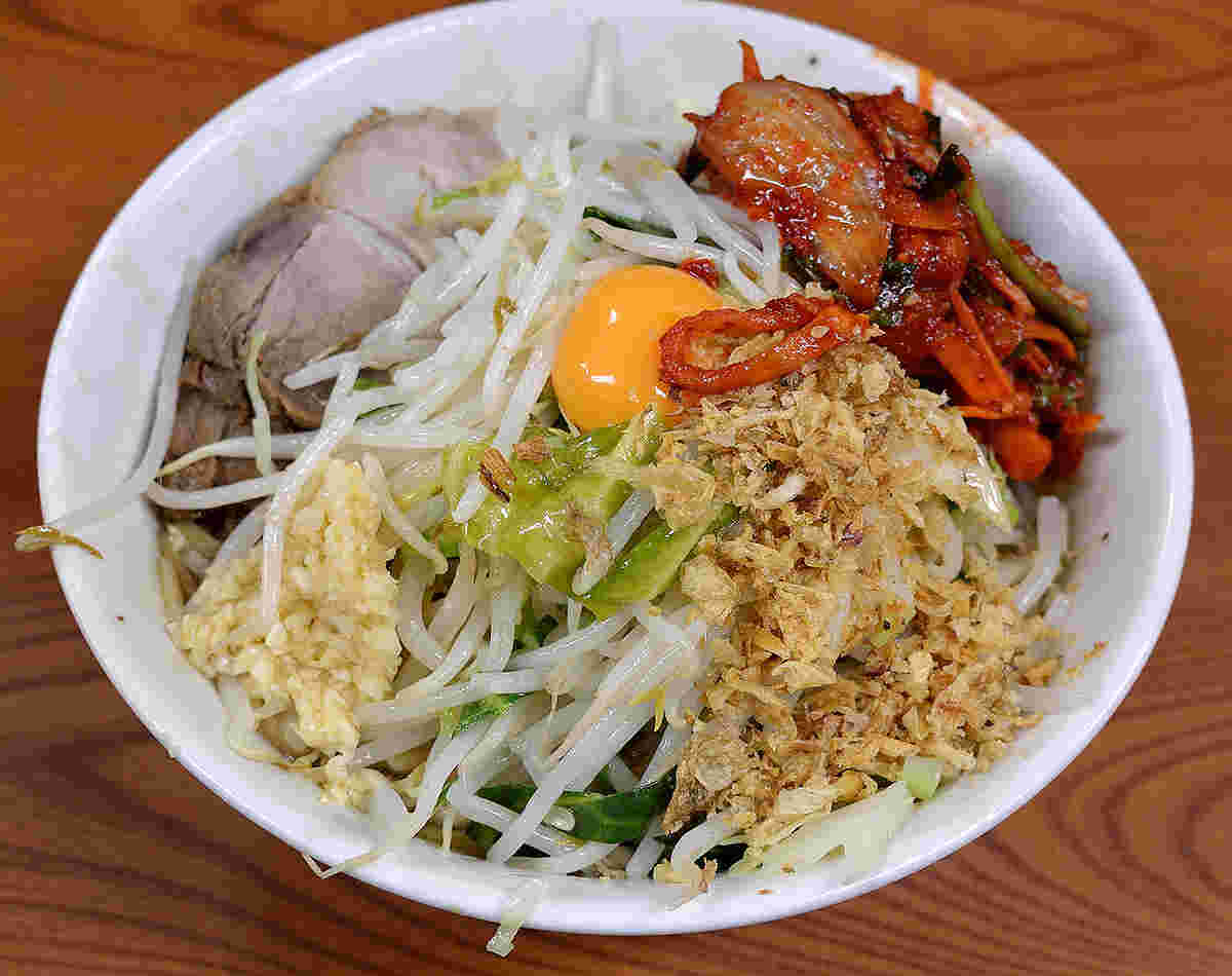 汁なしラーメン