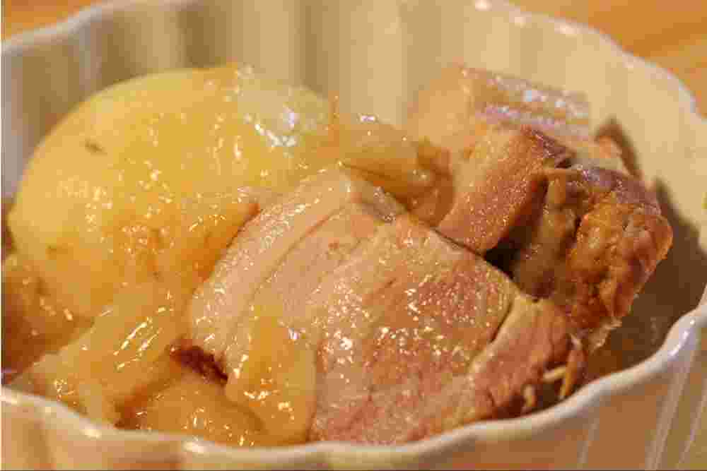 塩豚と新玉ねぎの煮込み