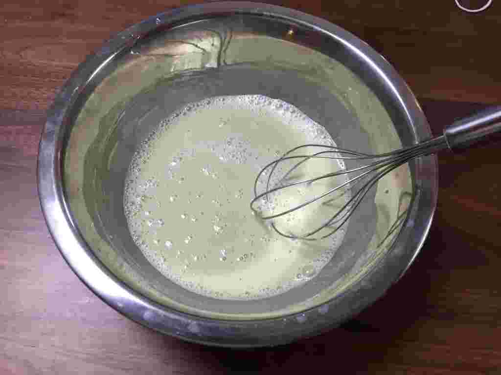 ういろうの材料を混ぜている様子