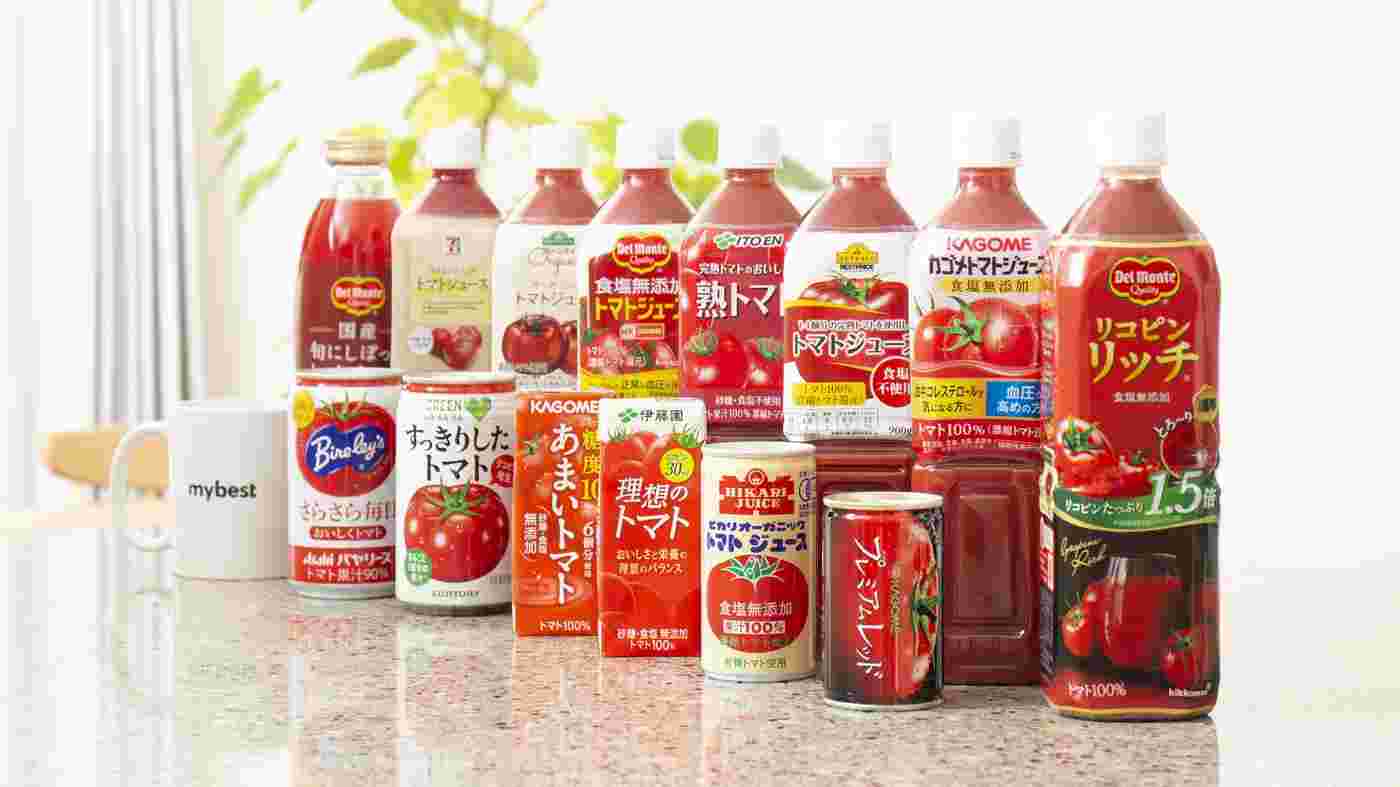 ペットボトルと缶の沢山のトマトジュース