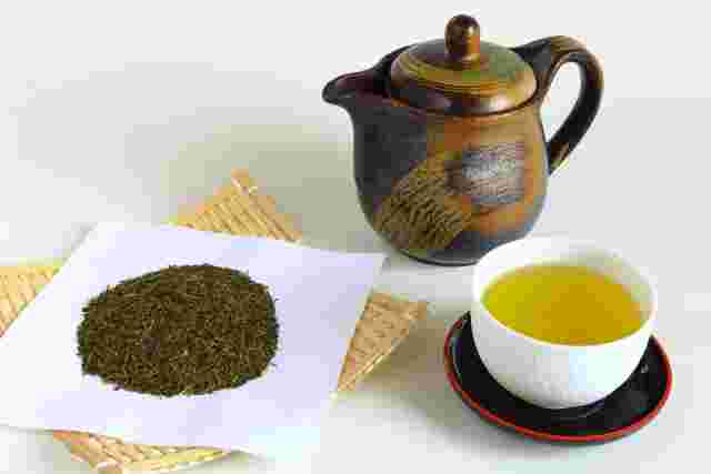 タンニンを含む緑茶の画像
