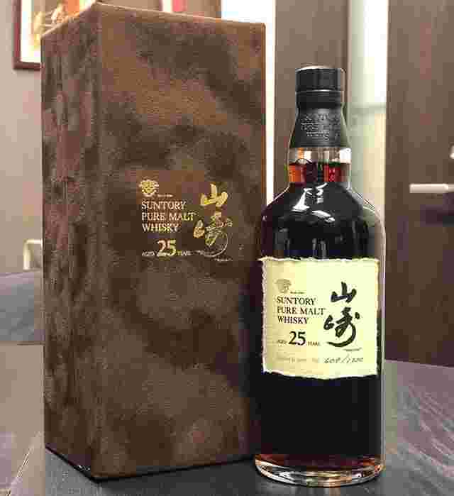 高級ウイスキーの画像