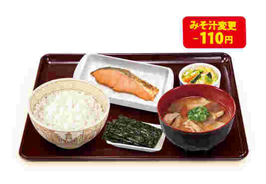 すき家のとん汁鮭定食