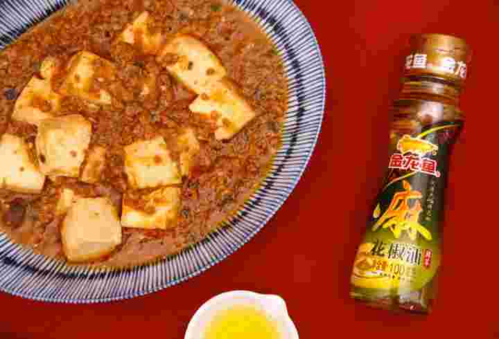 市販している花椒油と花椒油を入れて作った麻婆豆腐