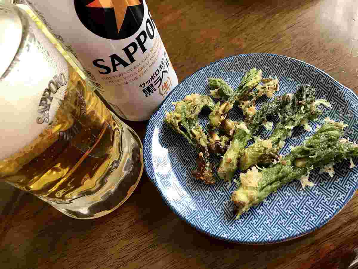 タラの芽天ぷらとビール