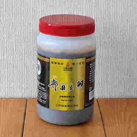 三明物産ピーシェン豆板醤のボトル