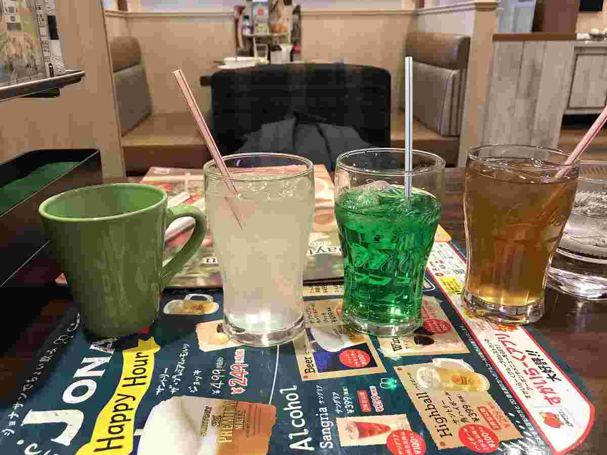 ジョナサンのドリンクバーから