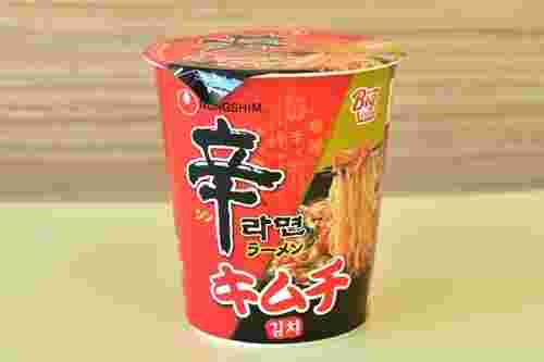 辛ラーメンキムチのカップ麺