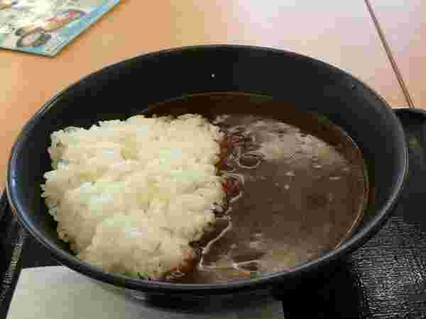 吉野家の黒カレー並盛り