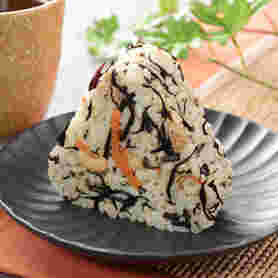 ローソン もち麦入り発芽大豆とひじきご飯おにぎり