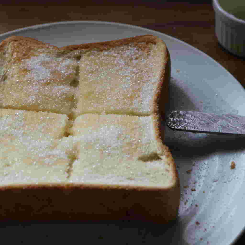 砂糖たっぷりのバターシュガートースト