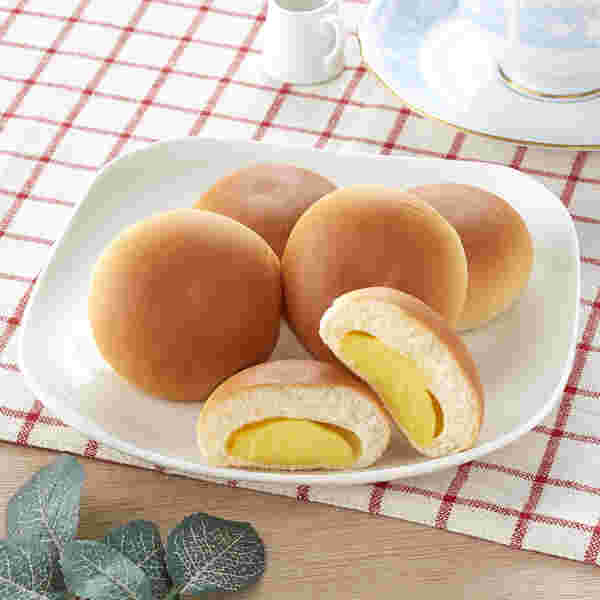 ミニサイズのクリームパン