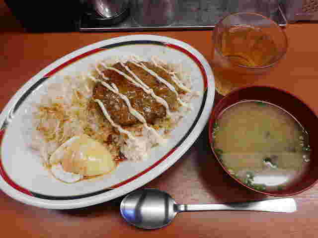 朝のとろ玉ハンバーグ丼